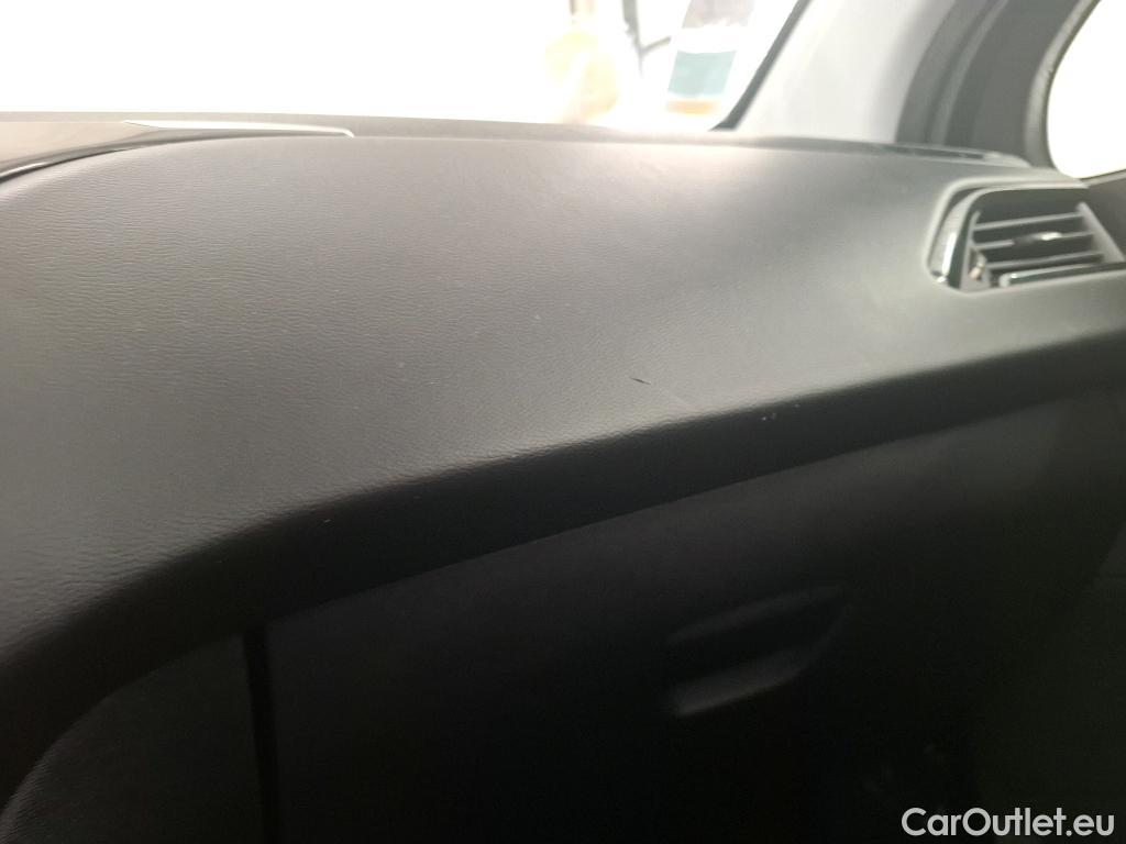  Peugeot  208  Affaire Premium Pack 1.5 HDi 100CV BVM6 E6dT #1