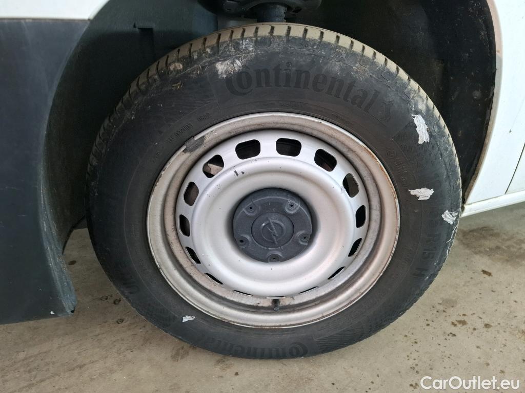  Opel  Combo OPEL  / 2018 / 4P / Fourgonnette 1.5 diesel 100chL1H1/stand CARGO PACK C #12