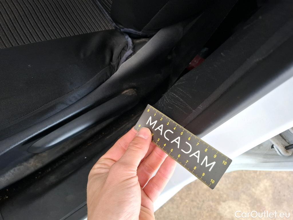  Peugeot  208  Affaire Premium Pack 1.5 HDi 100CV BVM5 E6dT #4