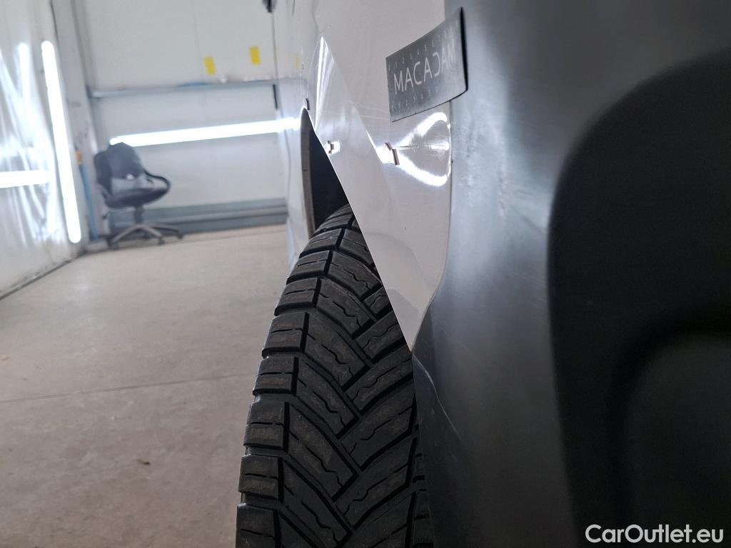  Citroen  Jumpy CITROEN  VU 4p Fourgon Taille M BlueHDi 120 S&S BVM6 Business #38