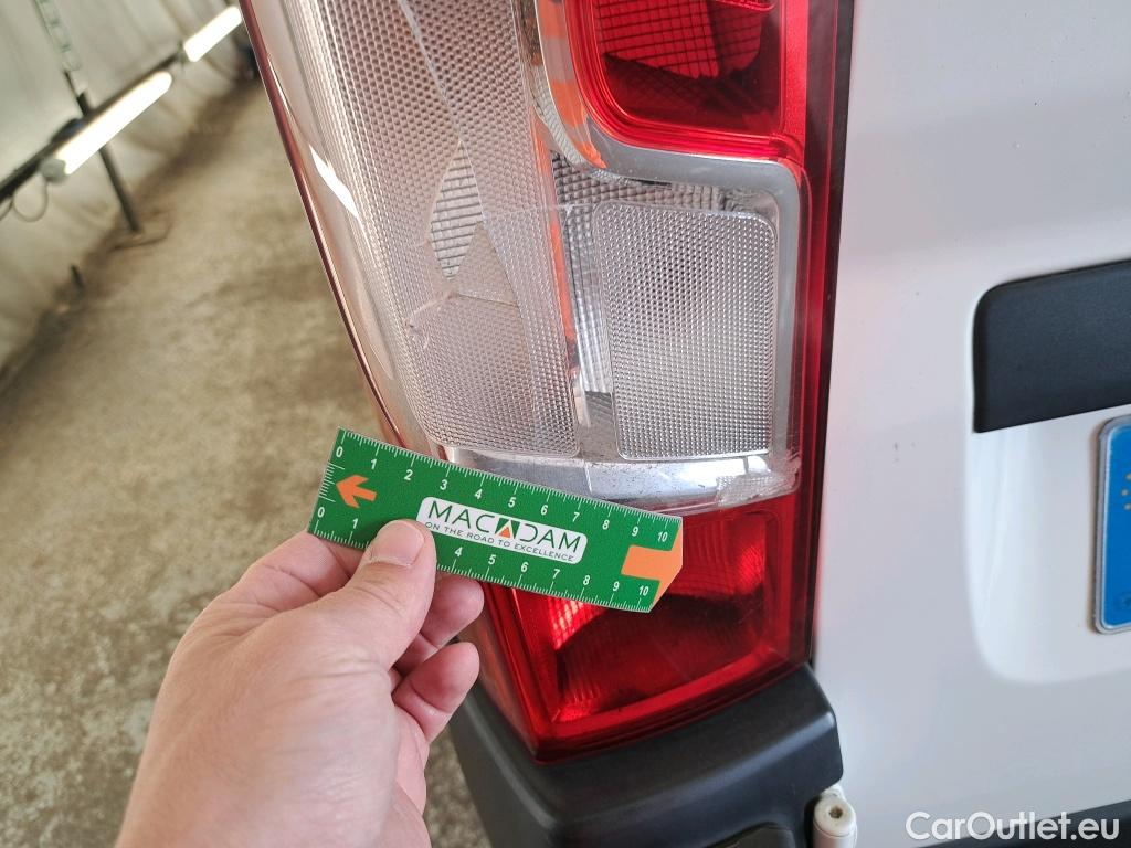  Peugeot  Boxer PEUGEOT  VU 4p Fourgon BLUEHDI 110 PREMIUM PACK 330 L1H1 #38