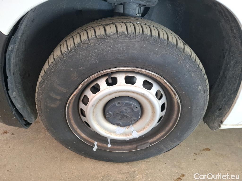  Peugeot  Partner  Premium L1 1.5 HDi 75CV BVM5 E6dT #25