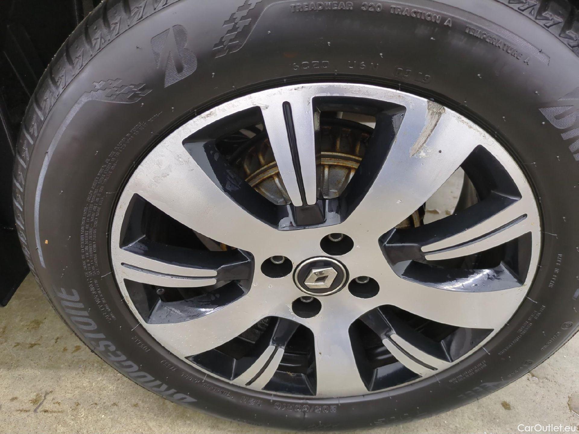  Renault  Captur RENAULT  5p Crossover Business dCi 90 #8