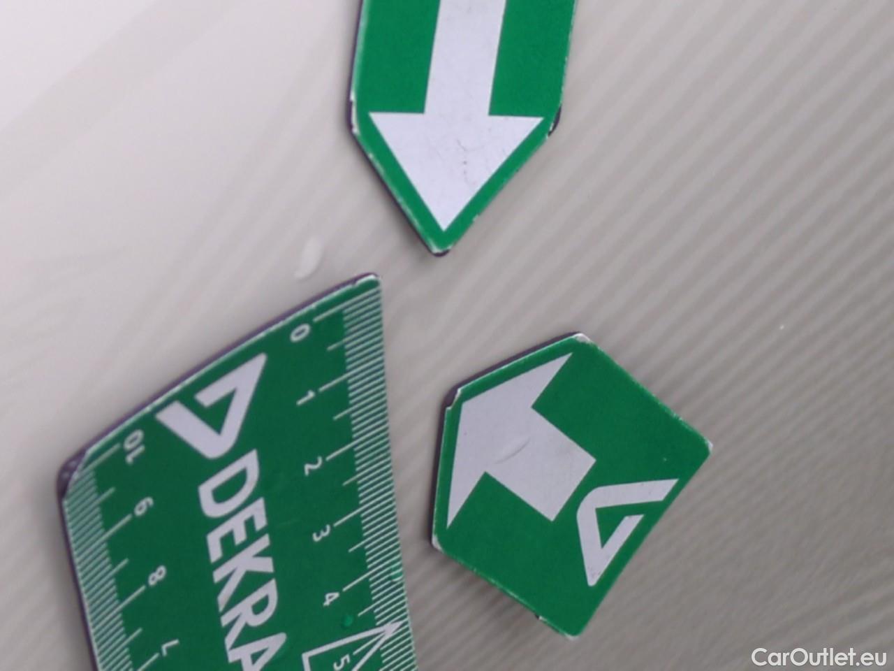  Renault  Captur RENAULT  5p Crossover Business dCi 90 #10