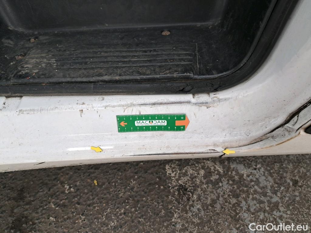  Peugeot  Boxer PEUGEOT  VU 4p Fourgon BLUEHDI 110 PREMIUM PACK 330 L1H1 #44