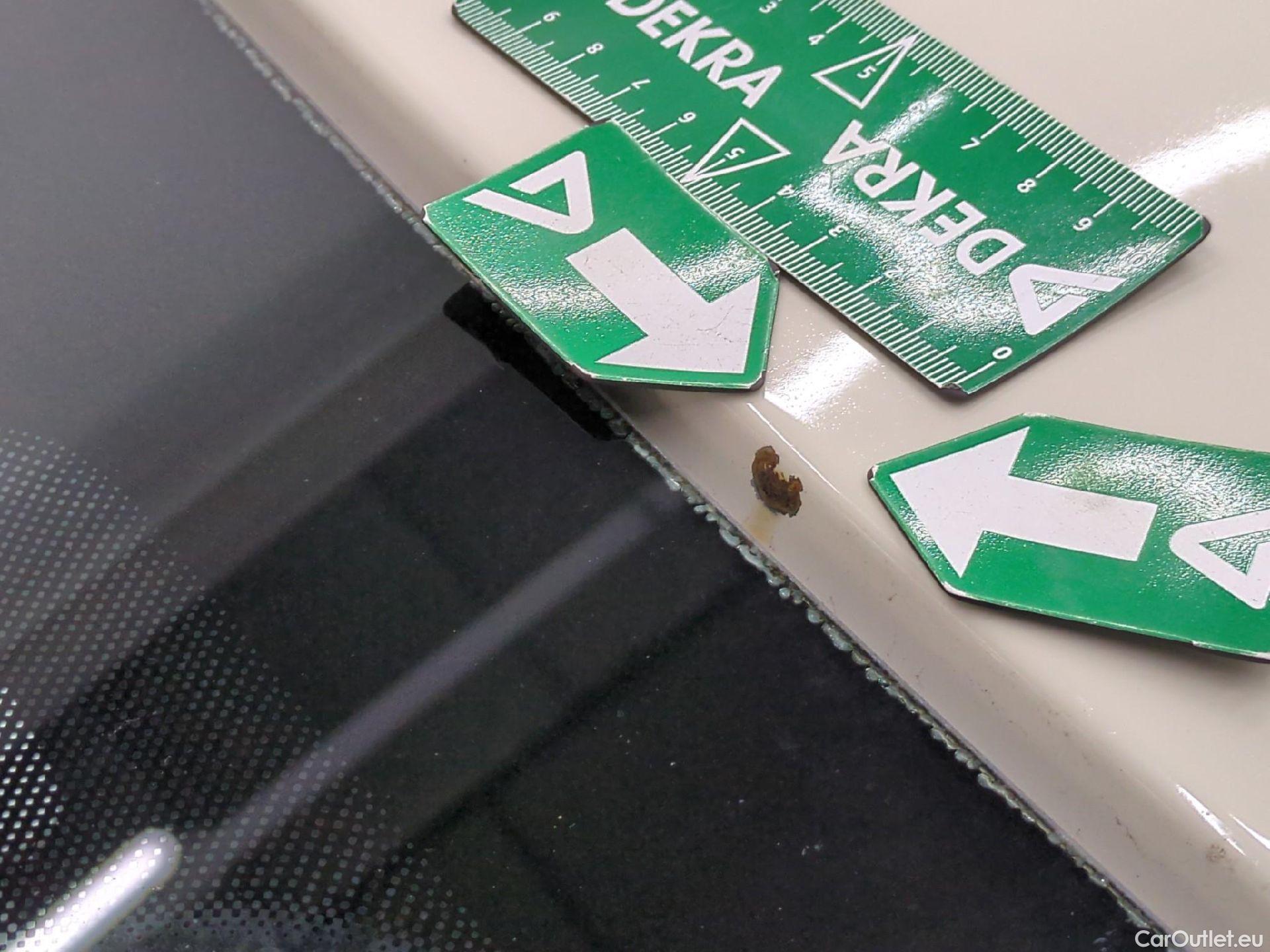  Renault  Captur RENAULT  5p Crossover Business dCi 90 #15