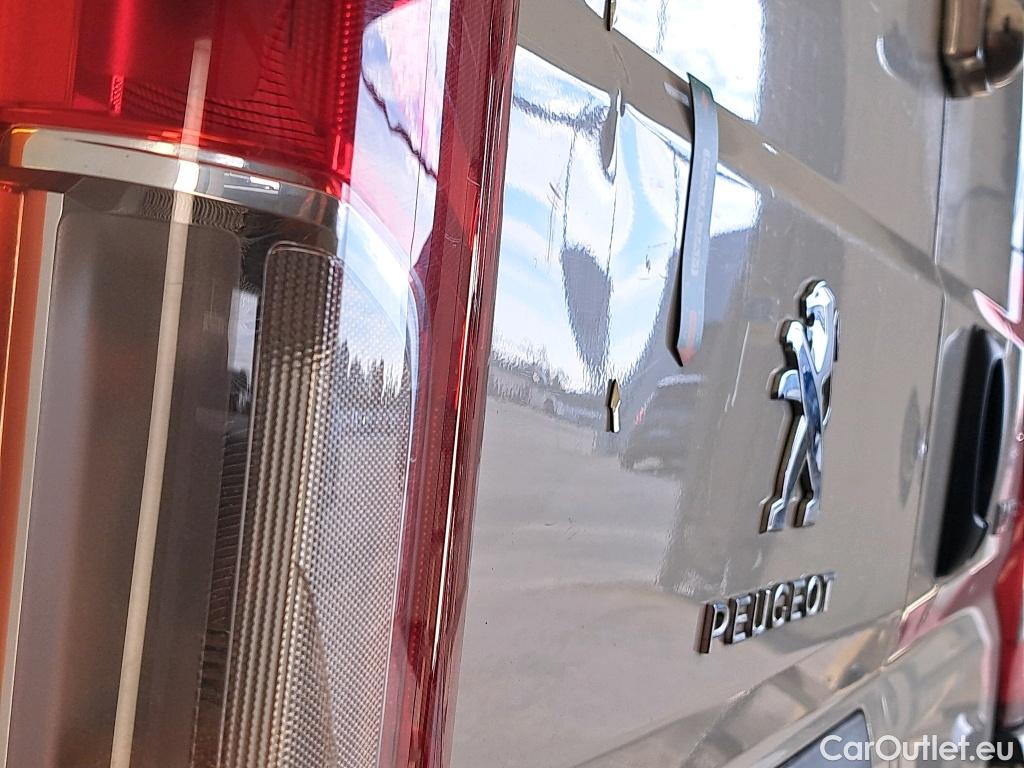  Peugeot  Boxer PEUGEOT  VU 4p Fourgon BLUEHDI 110 PREMIUM PACK 330 L1H1 #26