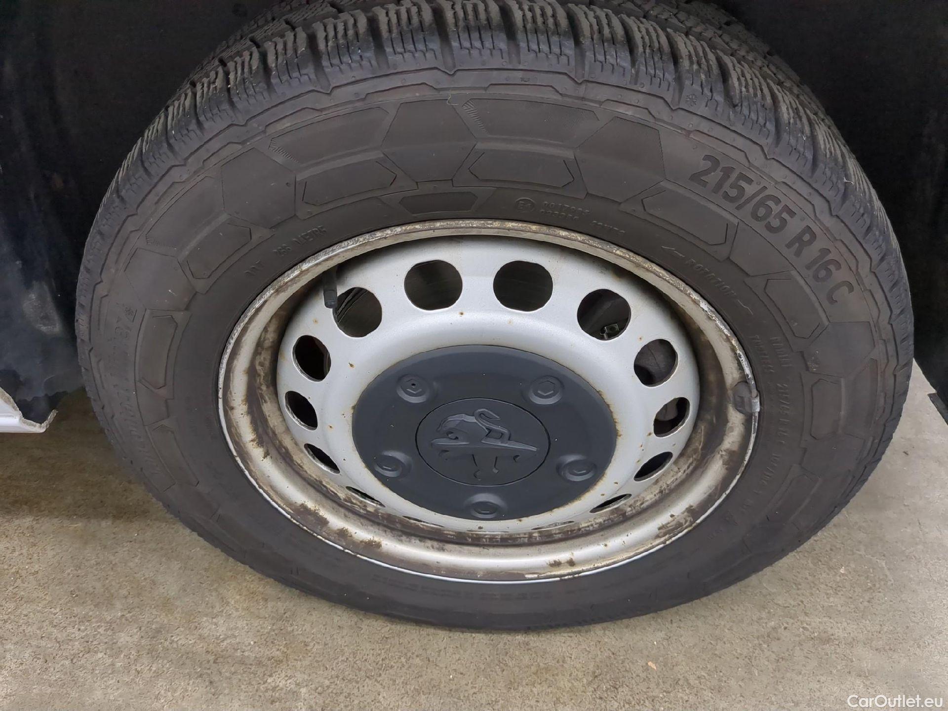  Peugeot  Expert  Fourgon Premium L2 2.0 HDi 120CV BVM6 E6 #3