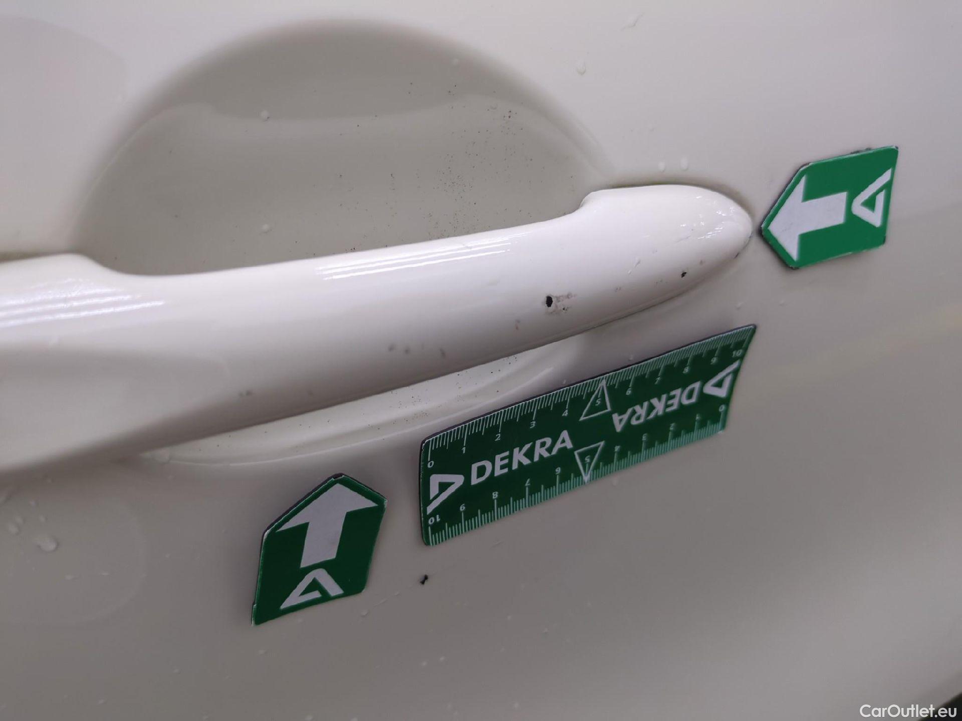  Renault  Captur RENAULT  5p Crossover Business dCi 90 #20