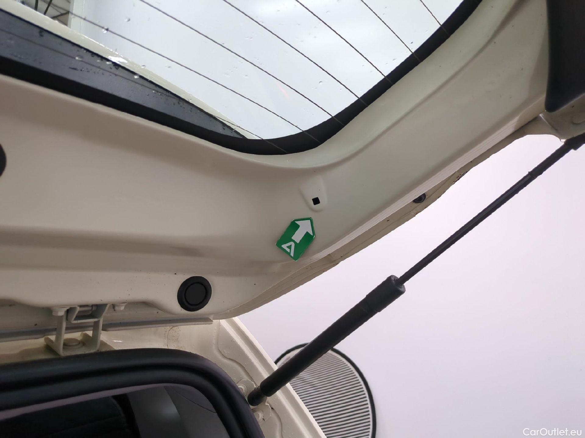  Renault  Captur RENAULT  5p Crossover Business dCi 90 #1