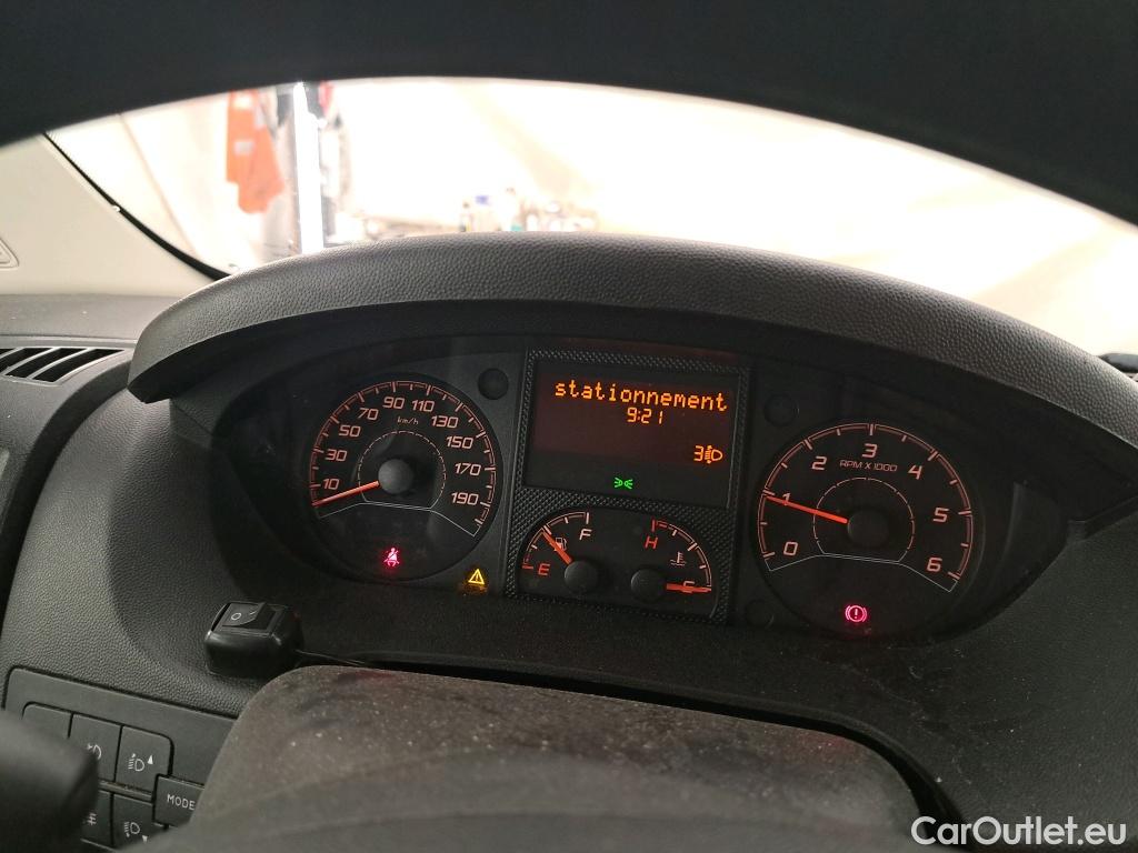  Peugeot  Boxer PEUGEOT  VU 4p Fourgon BLUEHDI 110 PREMIUM PACK 330 L1H1 #61