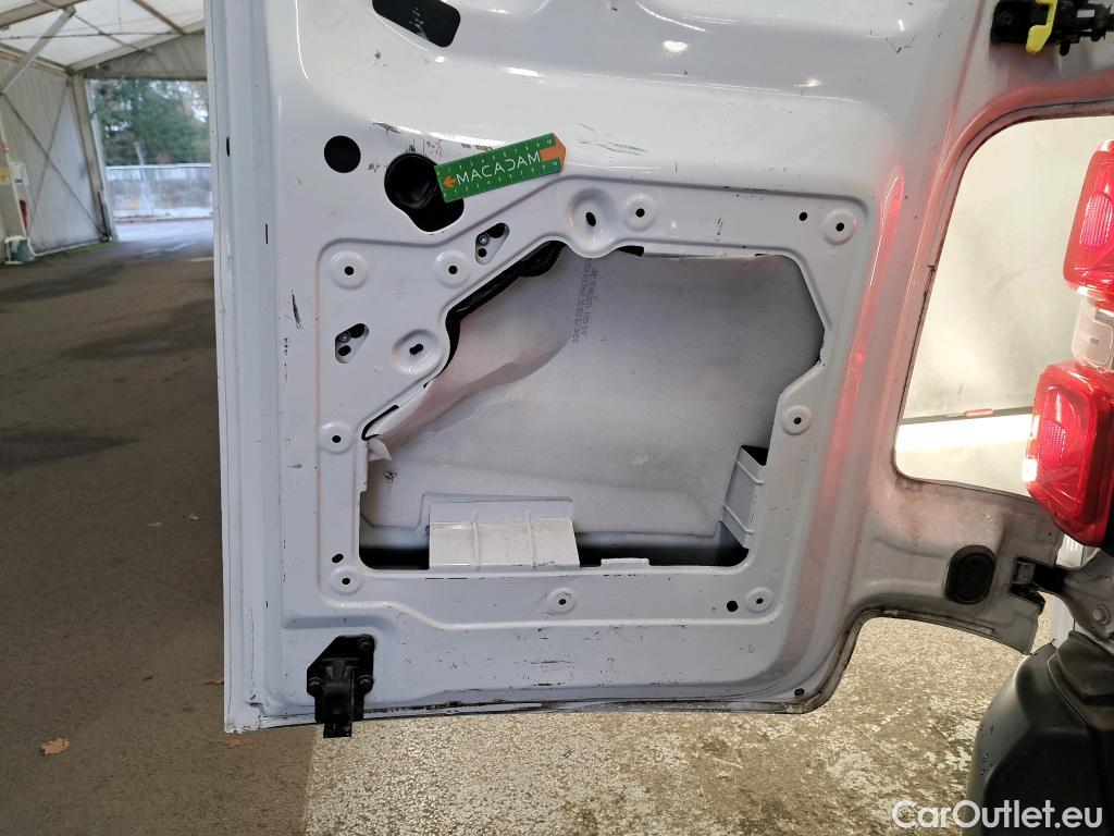  Peugeot  Expert  Fourgon Asphalt L2 2.0 HDi 120CV BVM6 E6dT #38