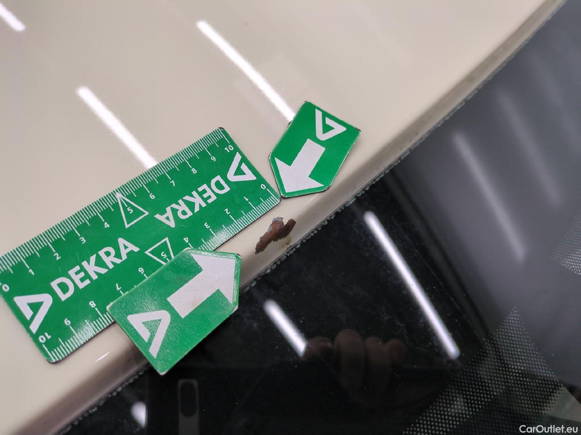  Renault  Captur RENAULT  5p Crossover Business dCi 90 #14