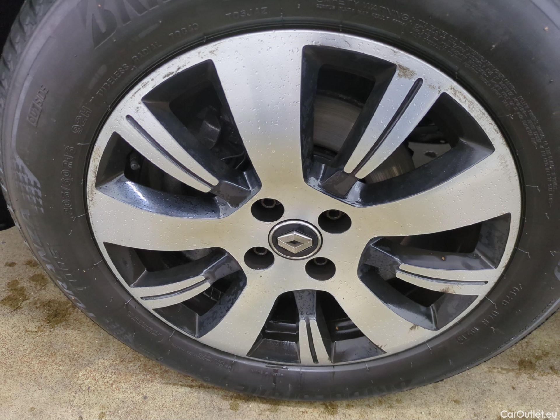  Renault  Captur RENAULT  5p Crossover Business dCi 90 #6