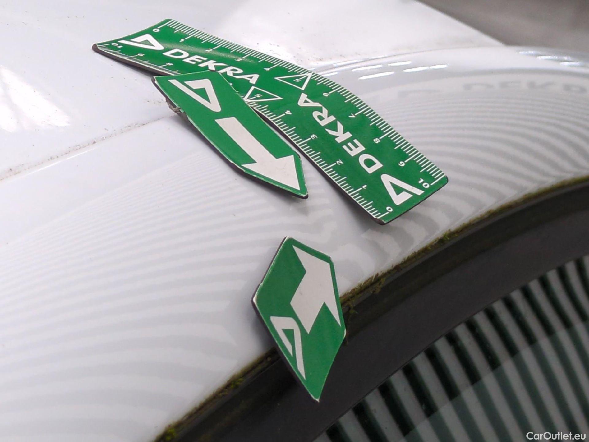  Renault  Clio  IV Air MediaNav 1.5 dCi 90CV BVM5 E6 #30