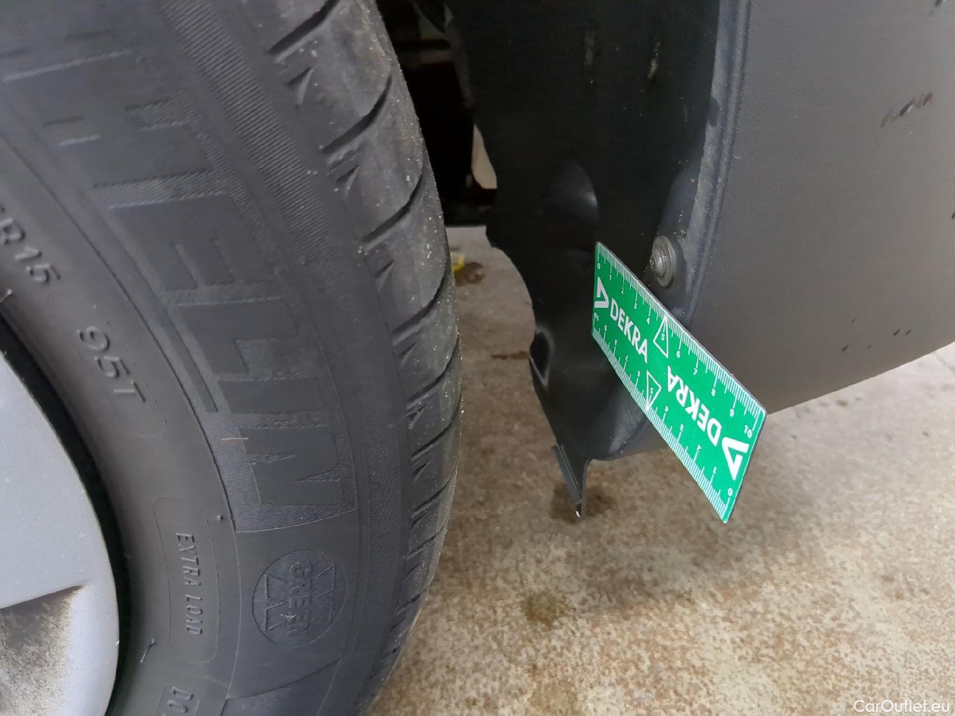  Renault  Kangoo  II Express Extra (Série Spéciale) 1.5 dCi 95CV BVM6 E6dT #7