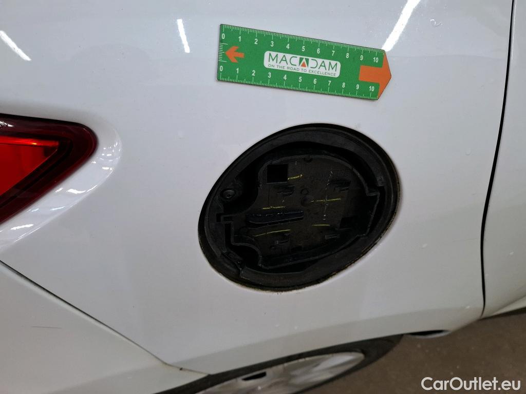  Renault  Clio  IV Air 1.5 dCi 90CV BVM5 E6 #42