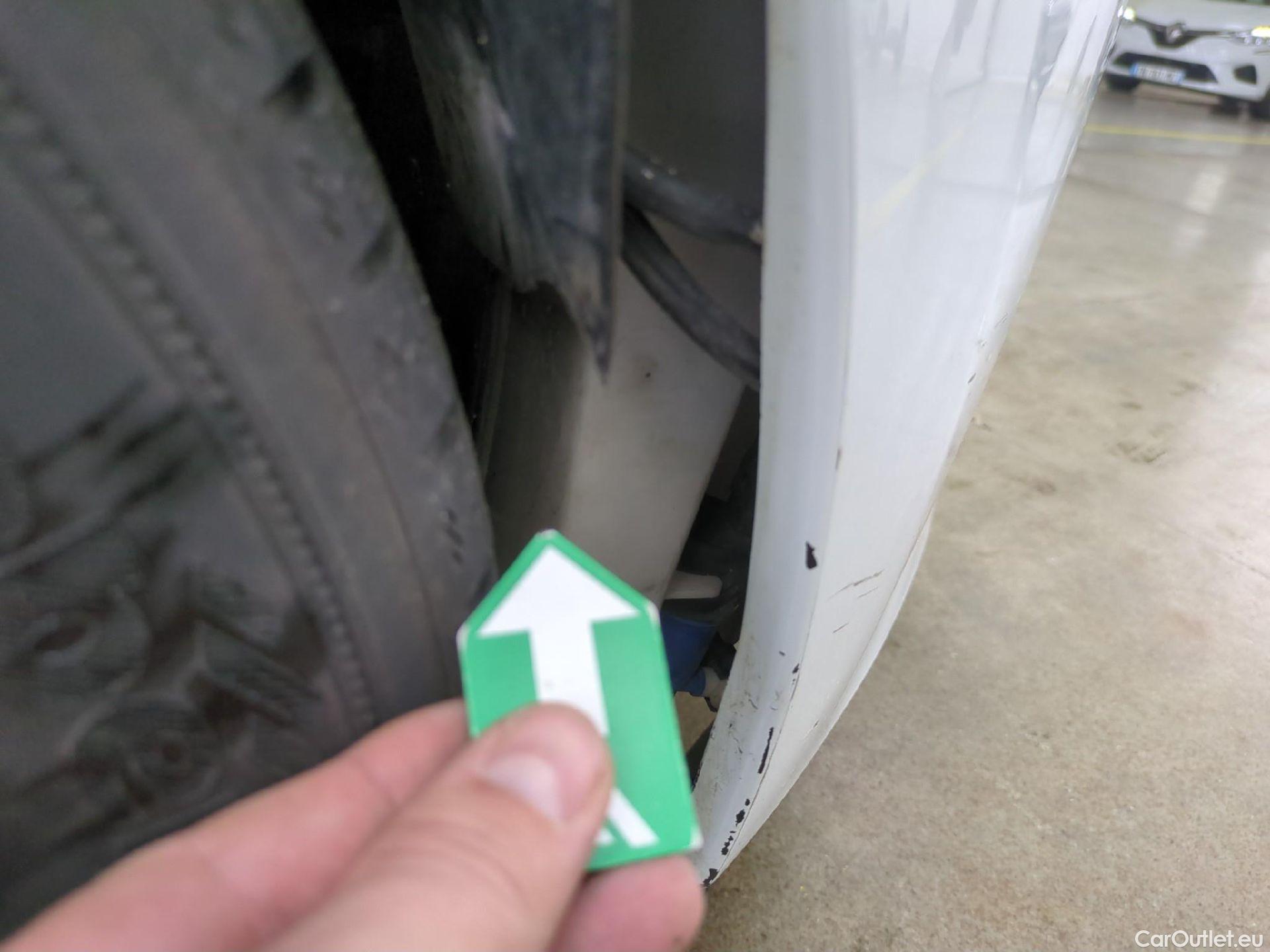  Renault  Clio  IV Air MediaNav 1.5 dCi 90CV BVM5 E6 #15