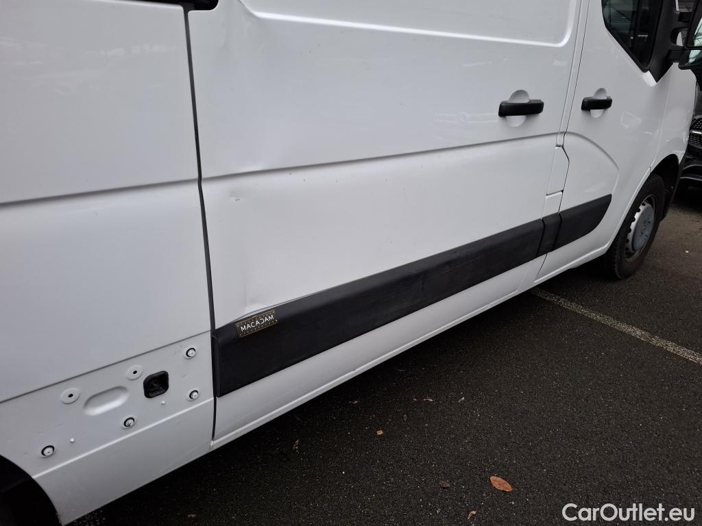  Renault  Master RENAULT  / 2019 / 4P / Fourgon tôlé FG Tr GCF F3300 L2H2 Energy dCi 150 #25