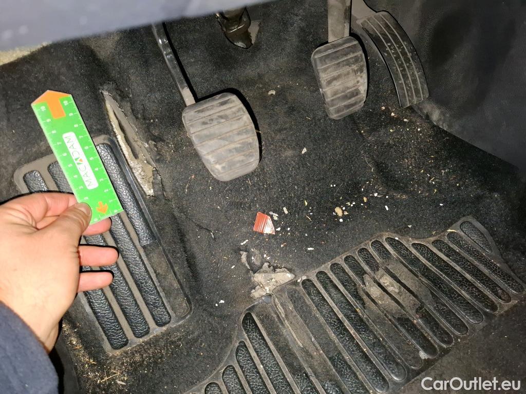  Renault  Clio  IV Air 1.5 dCi 90CV BVM5 E6 #7