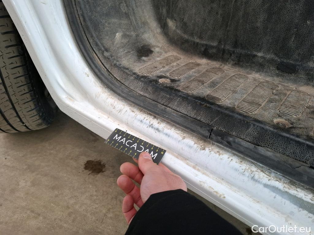  Renault  Master RENAULT  DC VU 4p Châssis double cabine DC Cf Trac F3500 L3 dCi 130 E6 #62