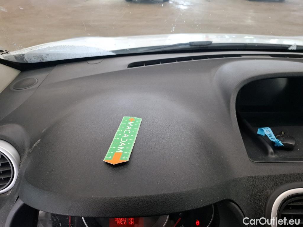  Renault  Kangoo  II Express Extra (Série Spéciale) 1.5 dCi 95CV BVM6 E6dT #24