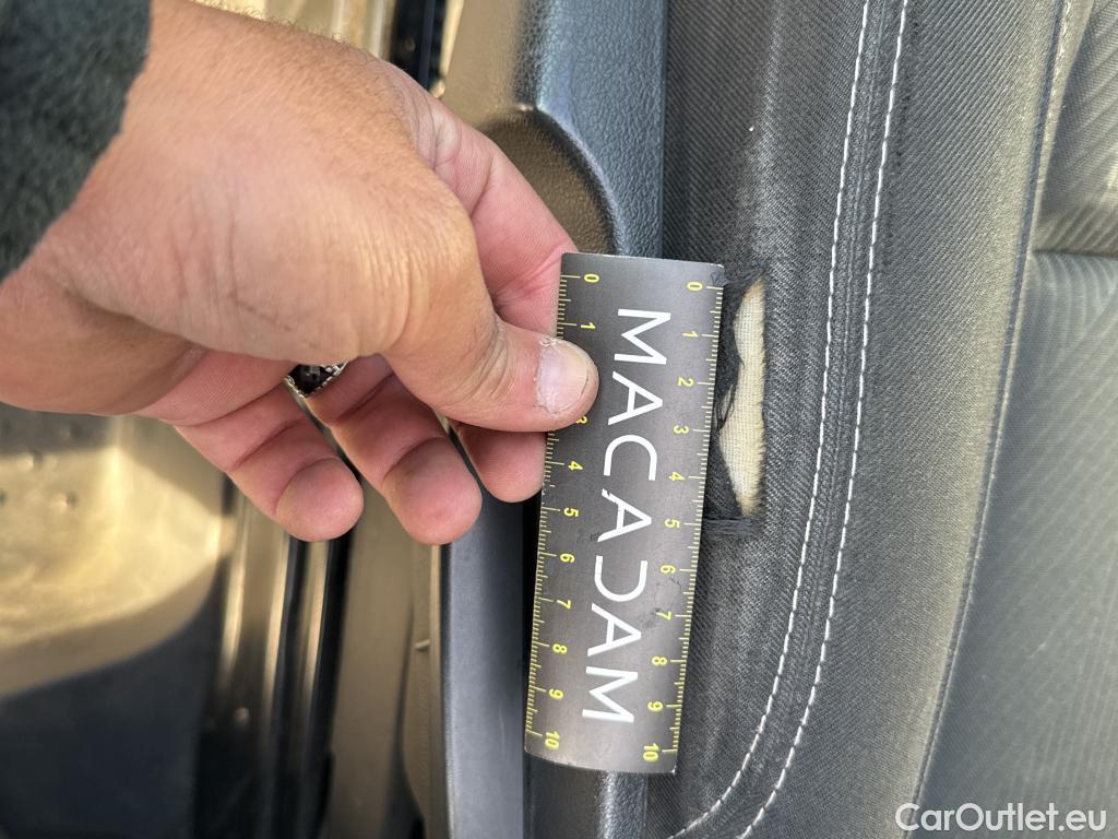  Renault  Trafic RENAULT  VU 4p Fourgon FG GCF L1H1 1000 dCi 120 E6 #14