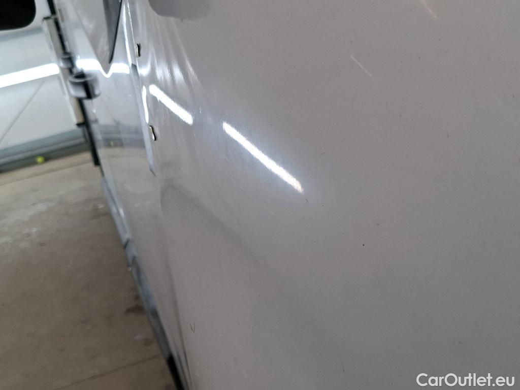  Renault  Master RENAULT  DC VU 4p Châssis double cabine DC Cf Trac F3500 L3 dCi 130 E6 #95