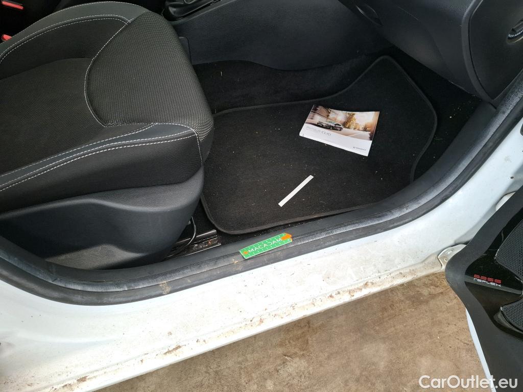  Renault  Clio  IV Air MediaNav 1.5 dCi 75CV BVM5 E6 #14