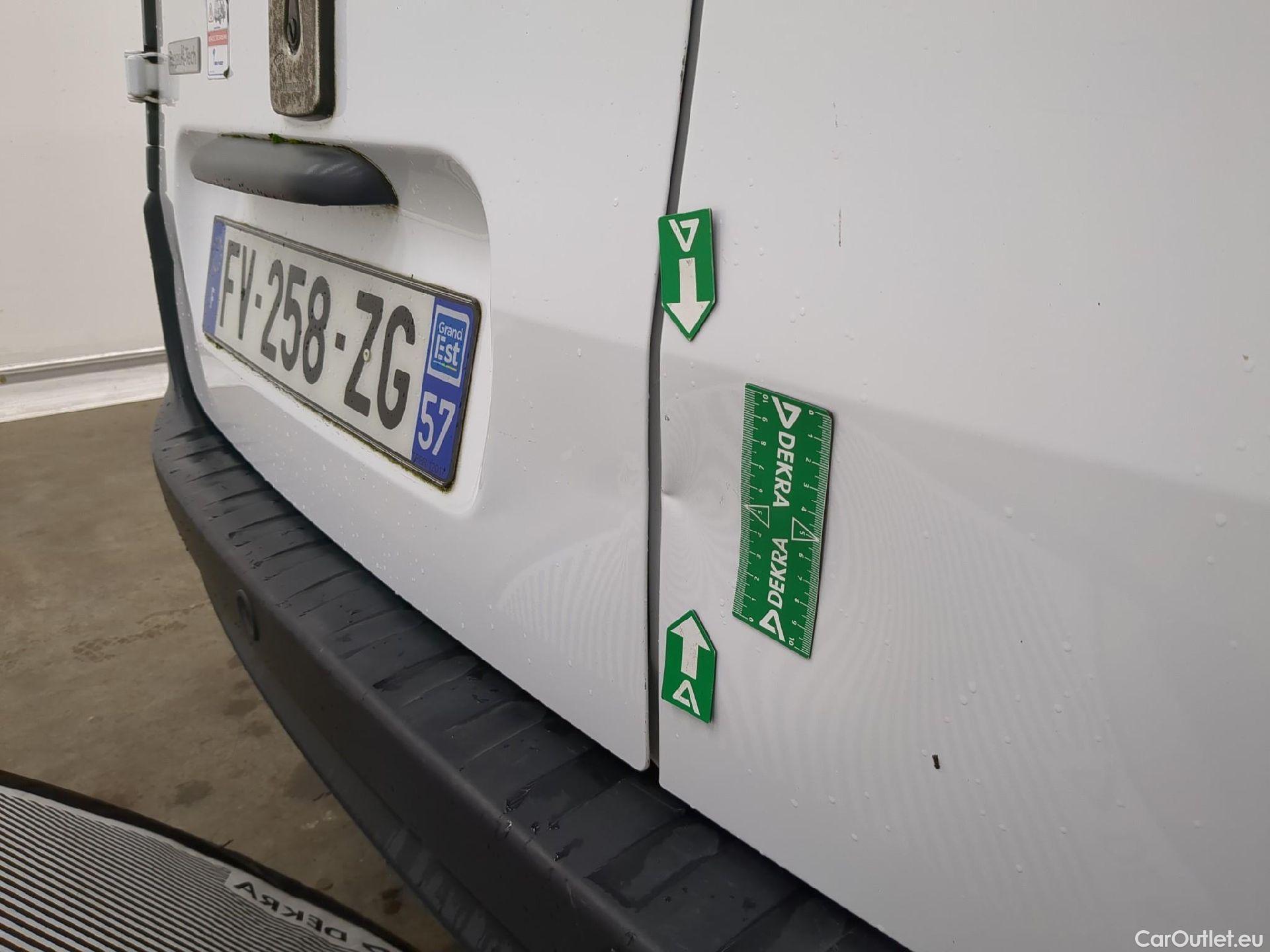  Renault  Kangoo  II Express Extra (Série Spéciale) 1.5 dCi 95CV BVM6 E6dT #49