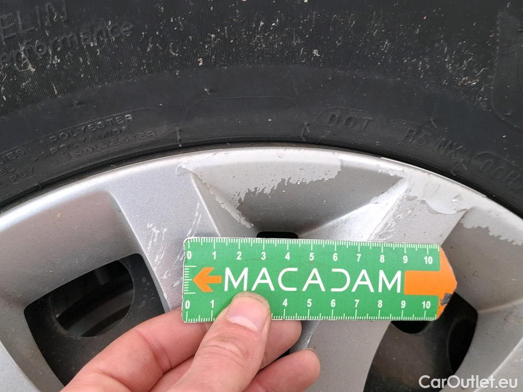  Renault  Clio  IV Air MediaNav 1.5 dCi 75CV BVM5 E6 #35