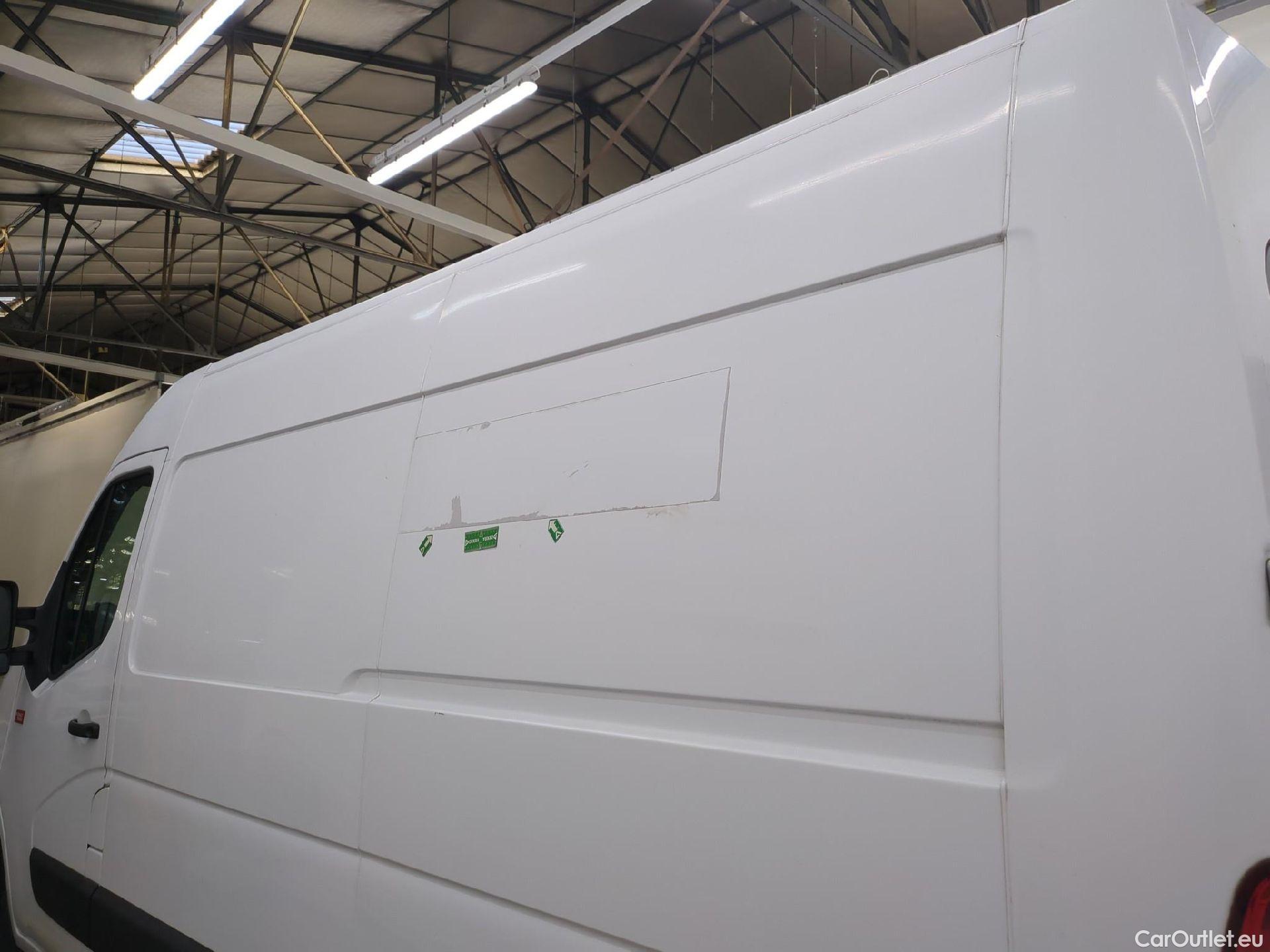  Renault  Master Renault V.I.  VU 2p Châssis cabine 2.3 150.35 CC L2 PFC C E4 P-MS #27