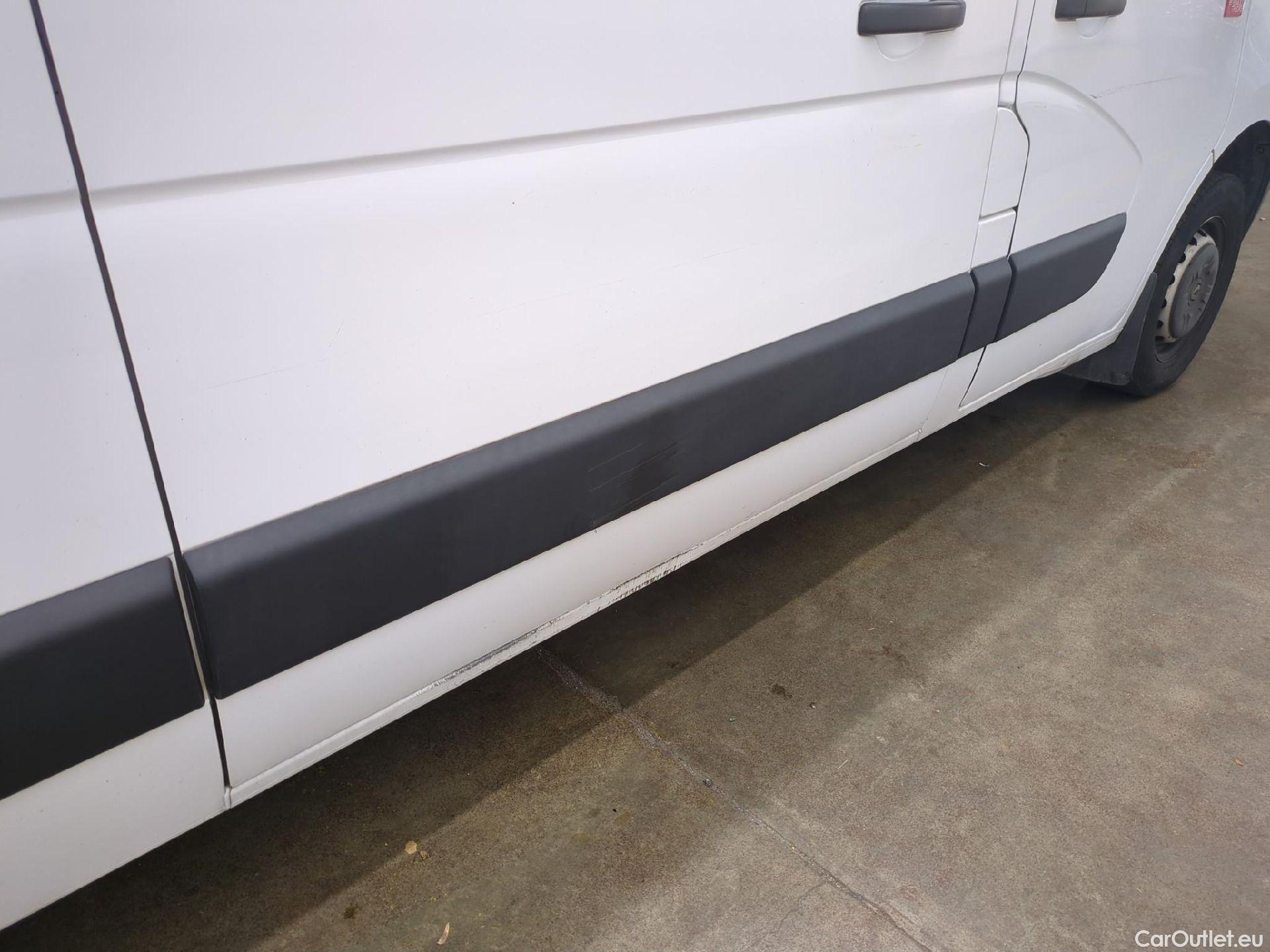  Renault  Master Renault V.I.  VU 2p Châssis cabine 2.3 150.35 CC L2 PFC C E4 P-MS #31