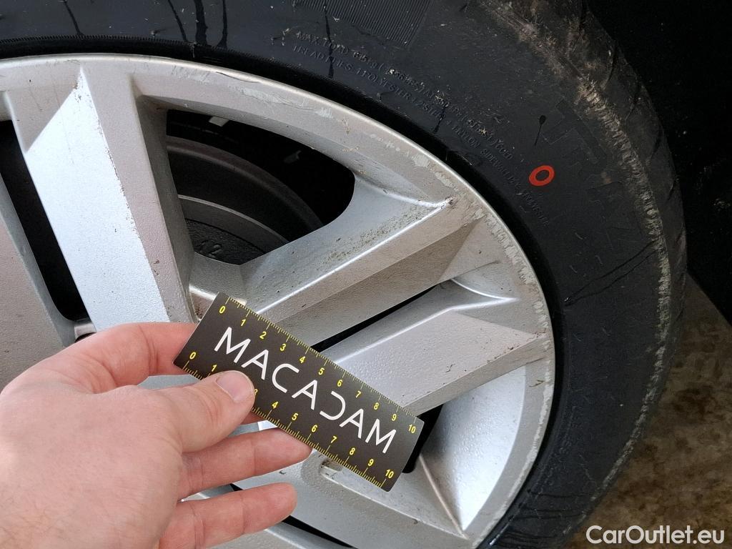  Renault  Clio  V Business 1.6 E-TECH Hybrid 140CV BVA6 E6d #17