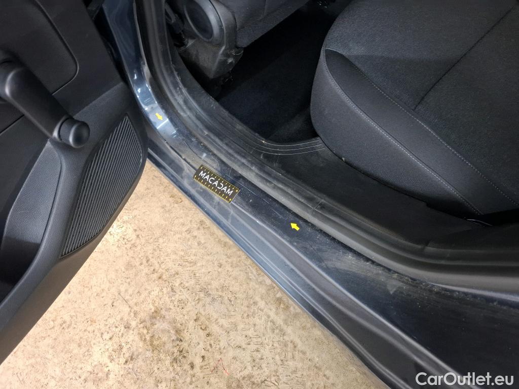  Renault  Clio  V Business 1.6 E-TECH Hybrid 140CV BVA6 E6d #1