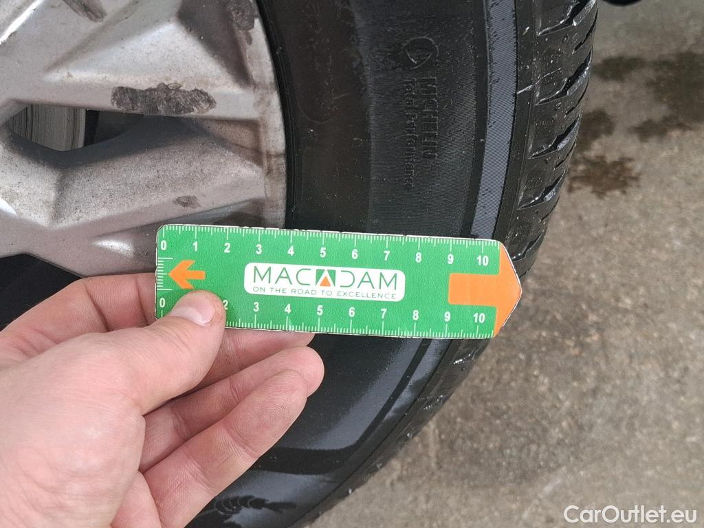  KIA  Cee'd Ceed Sportswagon Active 1.5 T-GDI 160CV BVM6 E6d #9