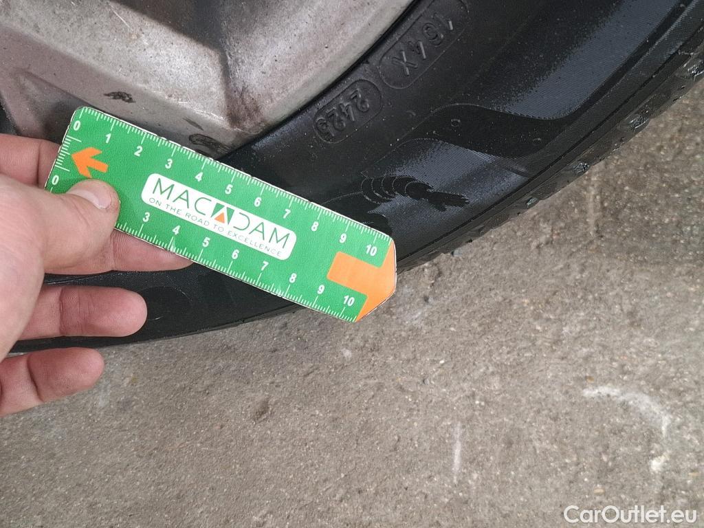  KIA  Cee'd Ceed Sportswagon Active 1.5 T-GDI 160CV BVM6 E6d #11