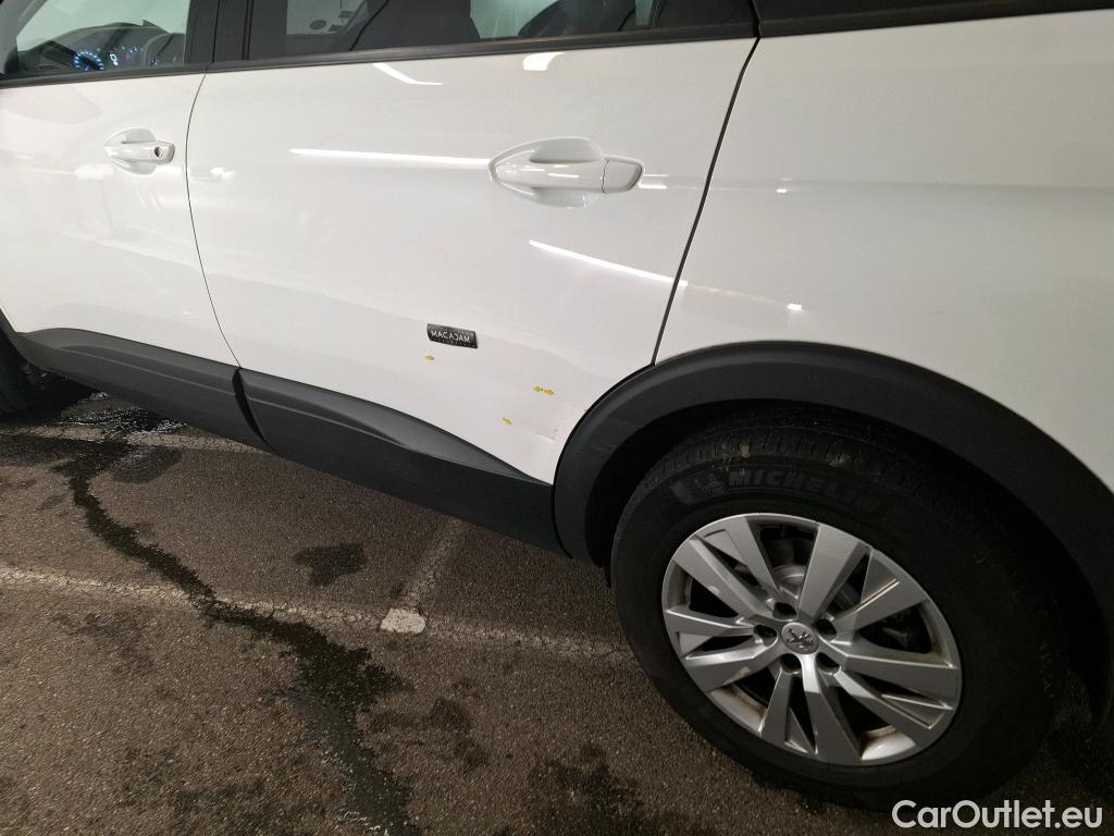  Peugeot  5008  Active Business 1.2 PureTech 130CV BVM6 7 Sieges E6d #1