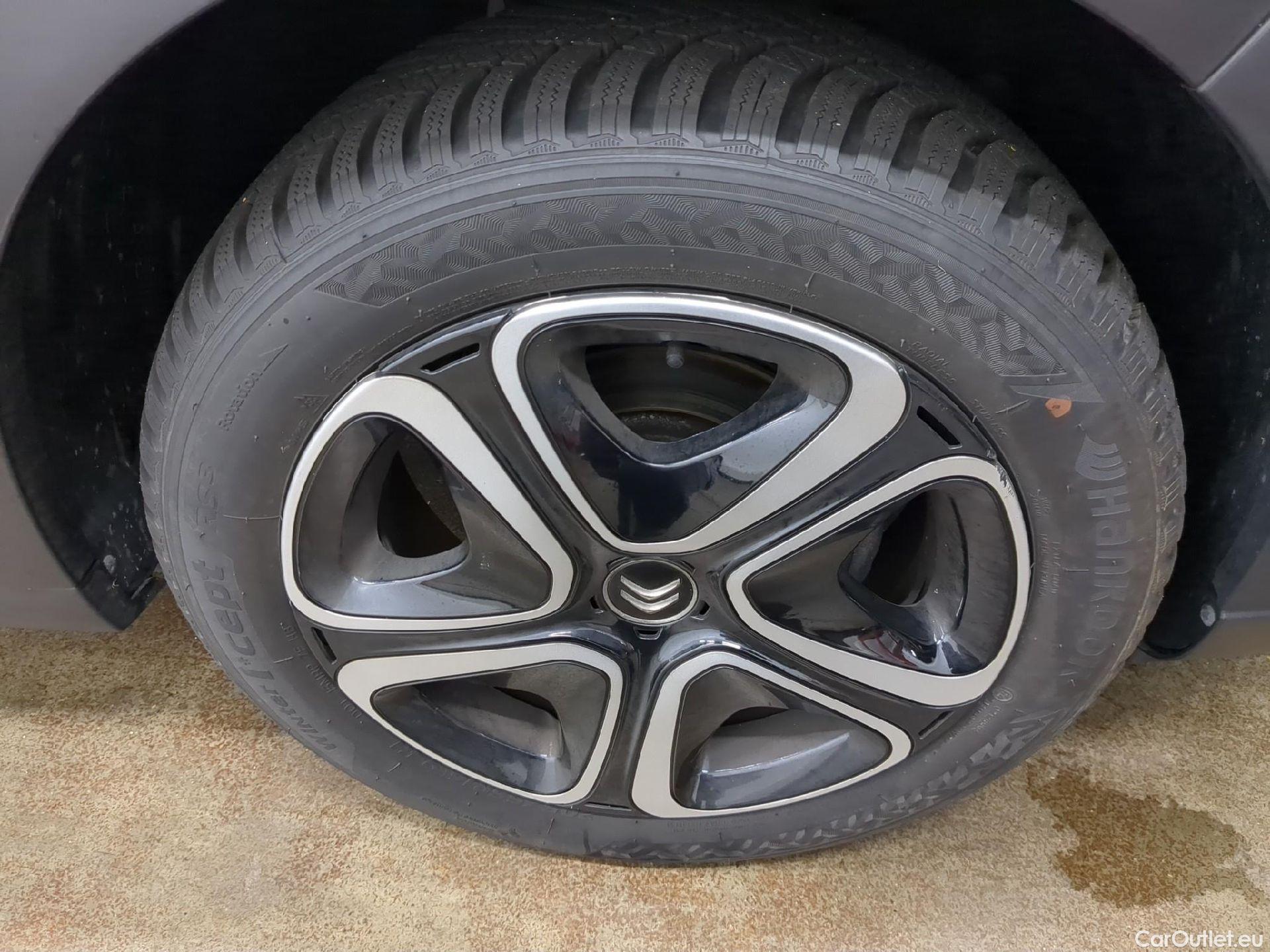  Citroen  C3  Feel Pack 1.2 PureTech 80CV BVM5 E6d #1