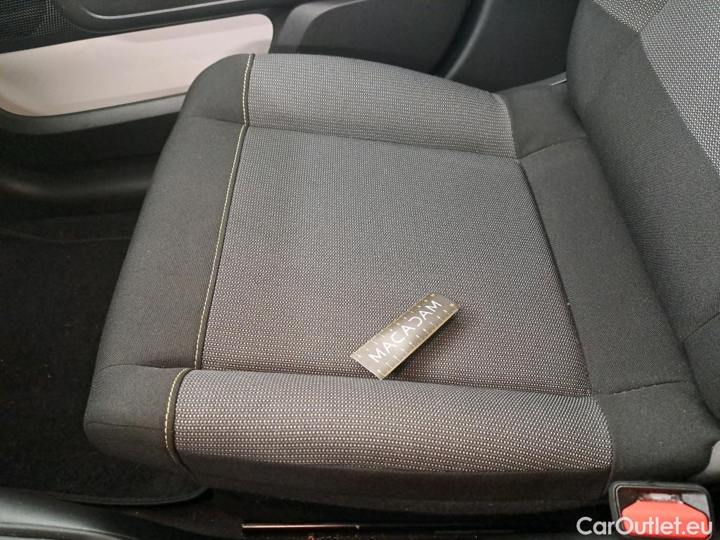  Citroen  C3  Société Feel Business R 1.5 BlueHDI 100CV BVM6 6E #1