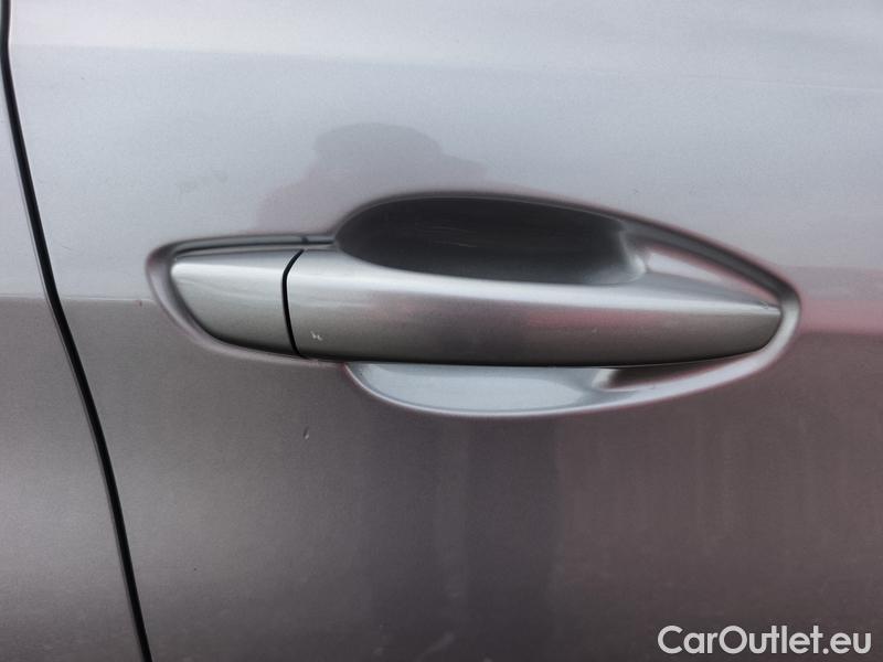  Peugeot  308 -SW  (P5) (2021)  SW 1.5BHDi 130 ACTIVE P 5d #4