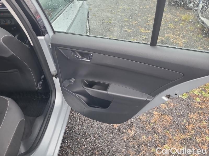  Skoda  Fabia  Combi (2015)  Com.1.0TSI 70 Ambition #24