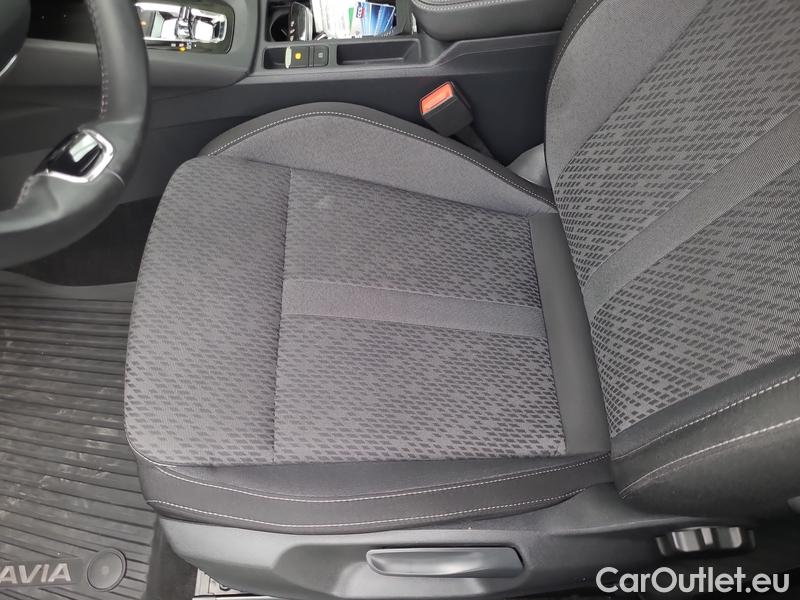  Skoda  Octavia  Lim. (NX3)(2020)  1.4PHEV 150 Style AT #8