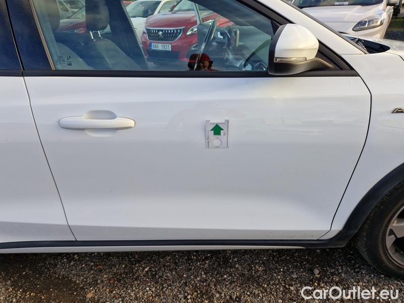  Ford  Focus   (CGE)(2018->) Foc.Kombi 2.0EBl.110 Active AT #23
