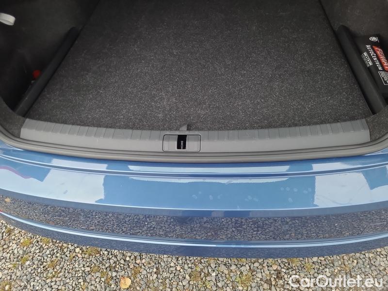  Skoda  Octavia  Lim. (NX3)(2020)  1.4PHEV 150 Style AT #11