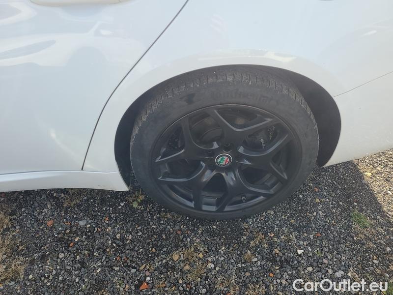  Alfa Romeo  Giulietta Giulia (952) (2016) Giulia 2.0T200 Super AT #4