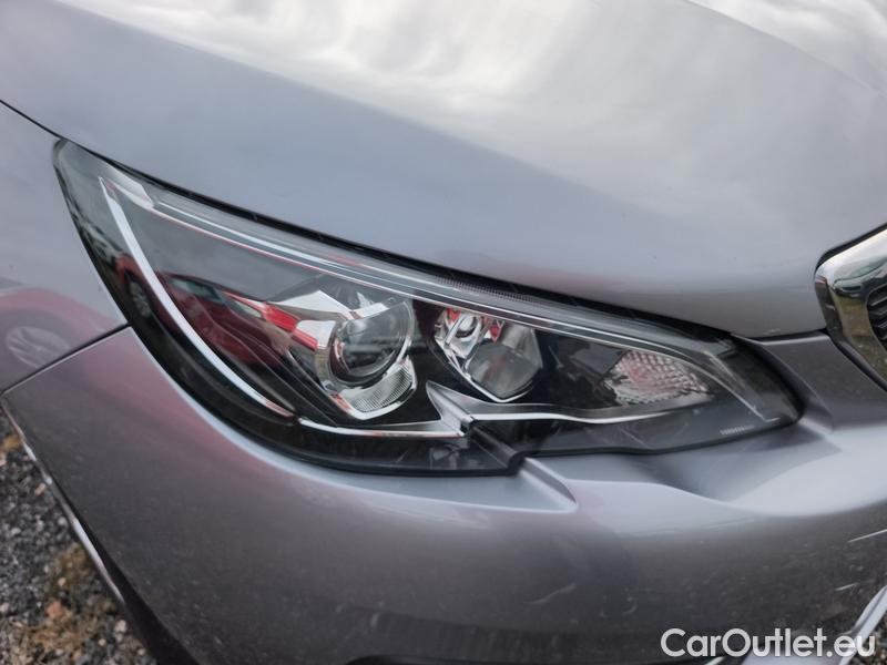  Peugeot  308 -SW  (P5) (2021)  SW 1.5BHDi 130 ACTIVE P 5d #19