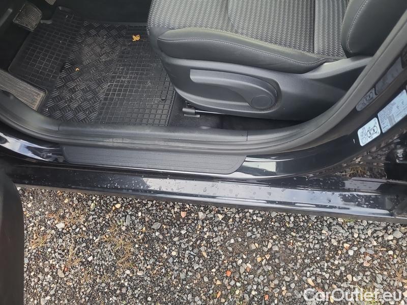  KIA  Cee'd Ceed  (CD) (2018->) Ceed 1.5 T-GDI 118 Top AT #14