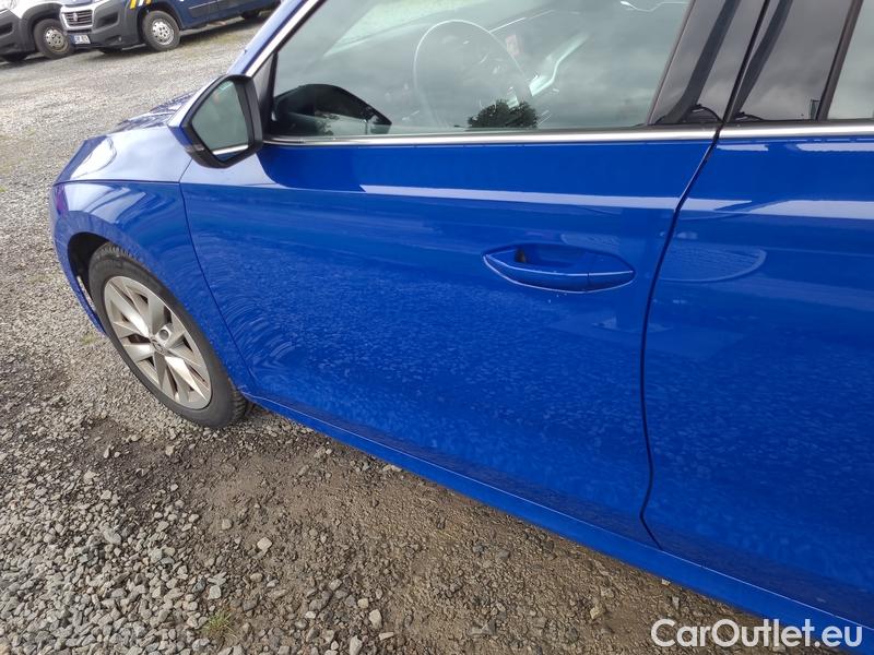  Skoda  Octavia  Lim. (NX3)(2020)  1.0TSI 81 Style #2