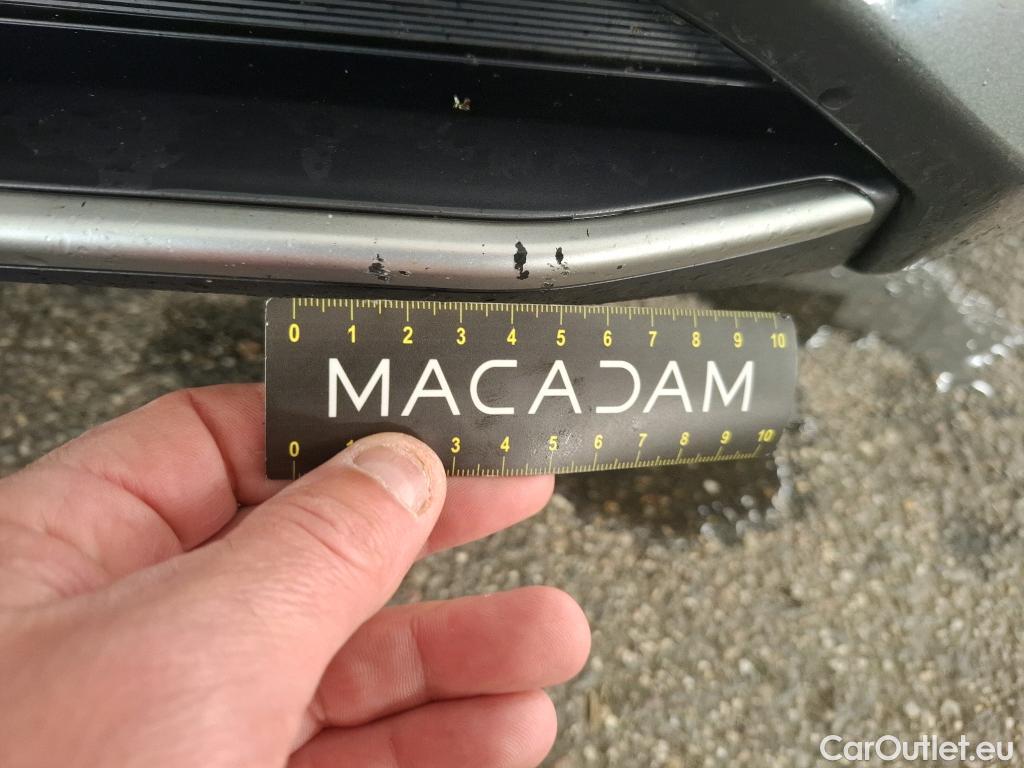  Hyundai   Ioniq HYUNDAI / 2019 / 5P / Berline 1.6 PLUG-IN CREATIVE #16